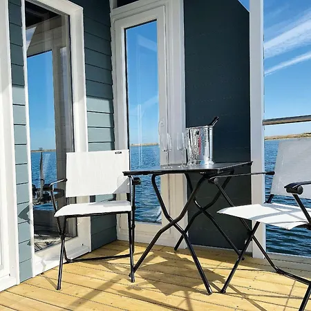 Nyaraló Stern-v-stern-hausboot Heiligenhafen